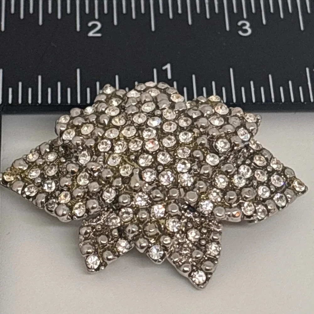 Sparkling Starburst Brooch Rhinestone Crystal Vintage Style‎ Statement Pin
